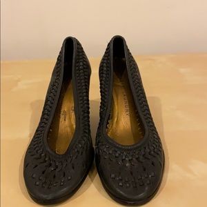 Chinese laundry black wedge heels